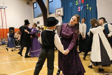 Otroci Osnovne šole Marije Vere Mi smo svet, mi smo otroci (49)